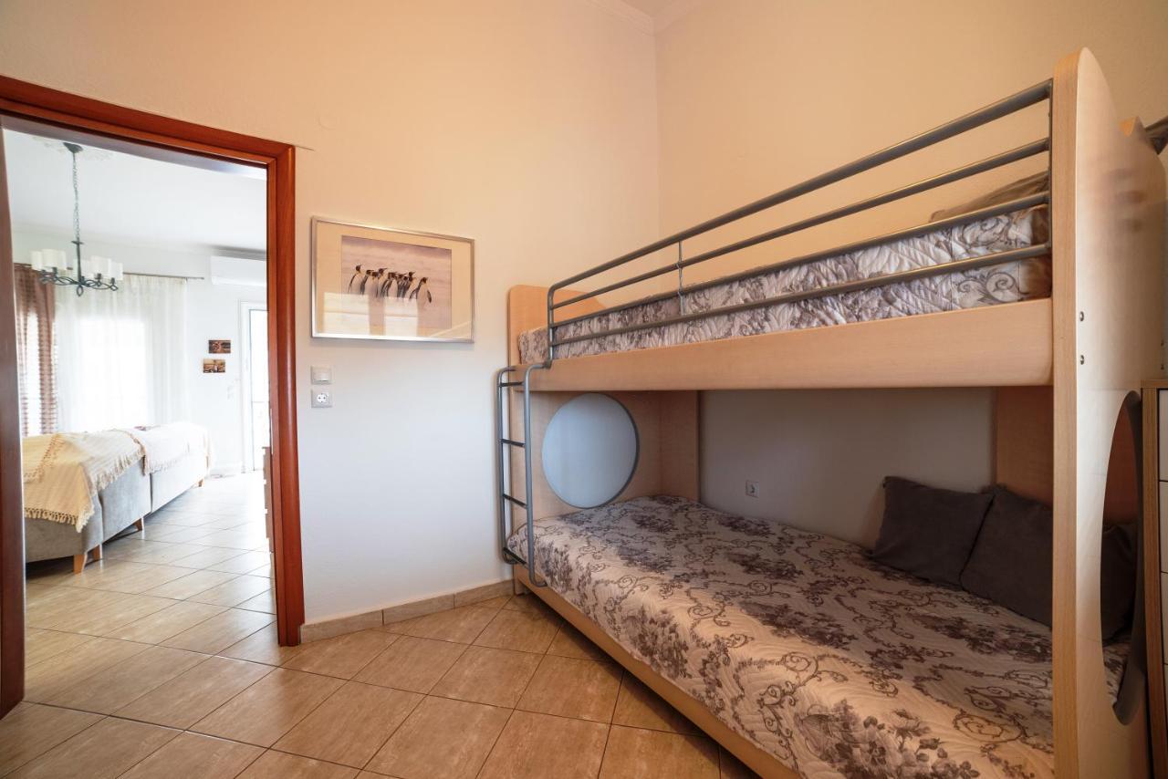 Porto Ofrynio Central Deluxe Golden Apartment Ofrínion المظهر الخارجي الصورة